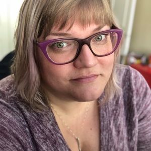 Meet your Posher, Karin